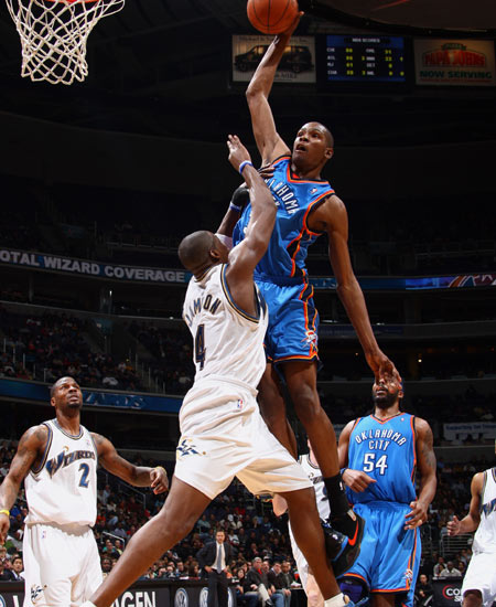 阿斯：米兰和纽卡有意签下明格萨，巴萨有50%的转会分成（阿斯：米兰、纽卡有意引进明格萨，巴萨享有50%二次转会分成）