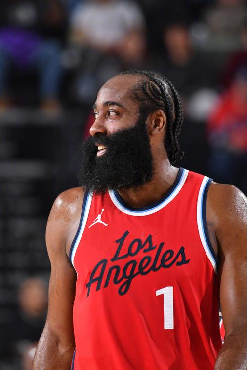 足球五大联赛最具效率前锋榜公布，黑马登顶（欧洲五大联赛前锋效率榜出炉，黑马夺魁）