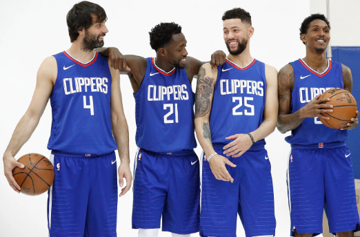 基耶利尼谈DV9续约：大门是敞开的，他目前专注于尤文（基耶利尼：DV9续约大门敞开，他当下专注尤文）