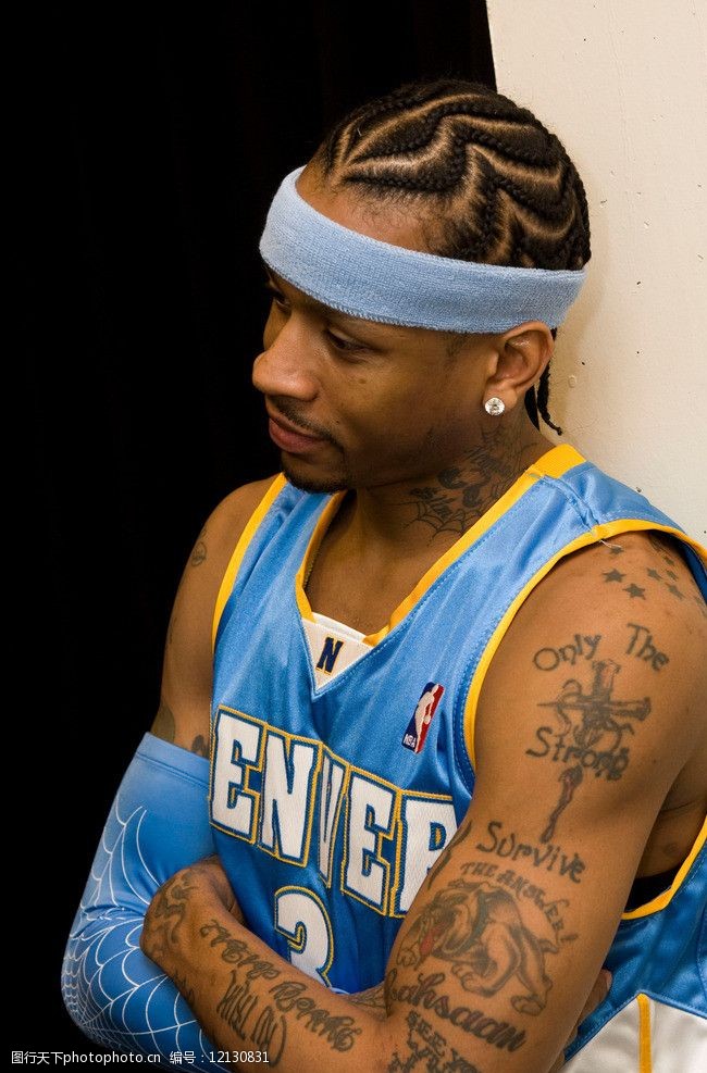 翻新太贵，维罗纳市长托马西提出把维罗纳现主场直接拆除再重建（翻新成本过高，托马西建议将维罗纳现有主场拆除重建）