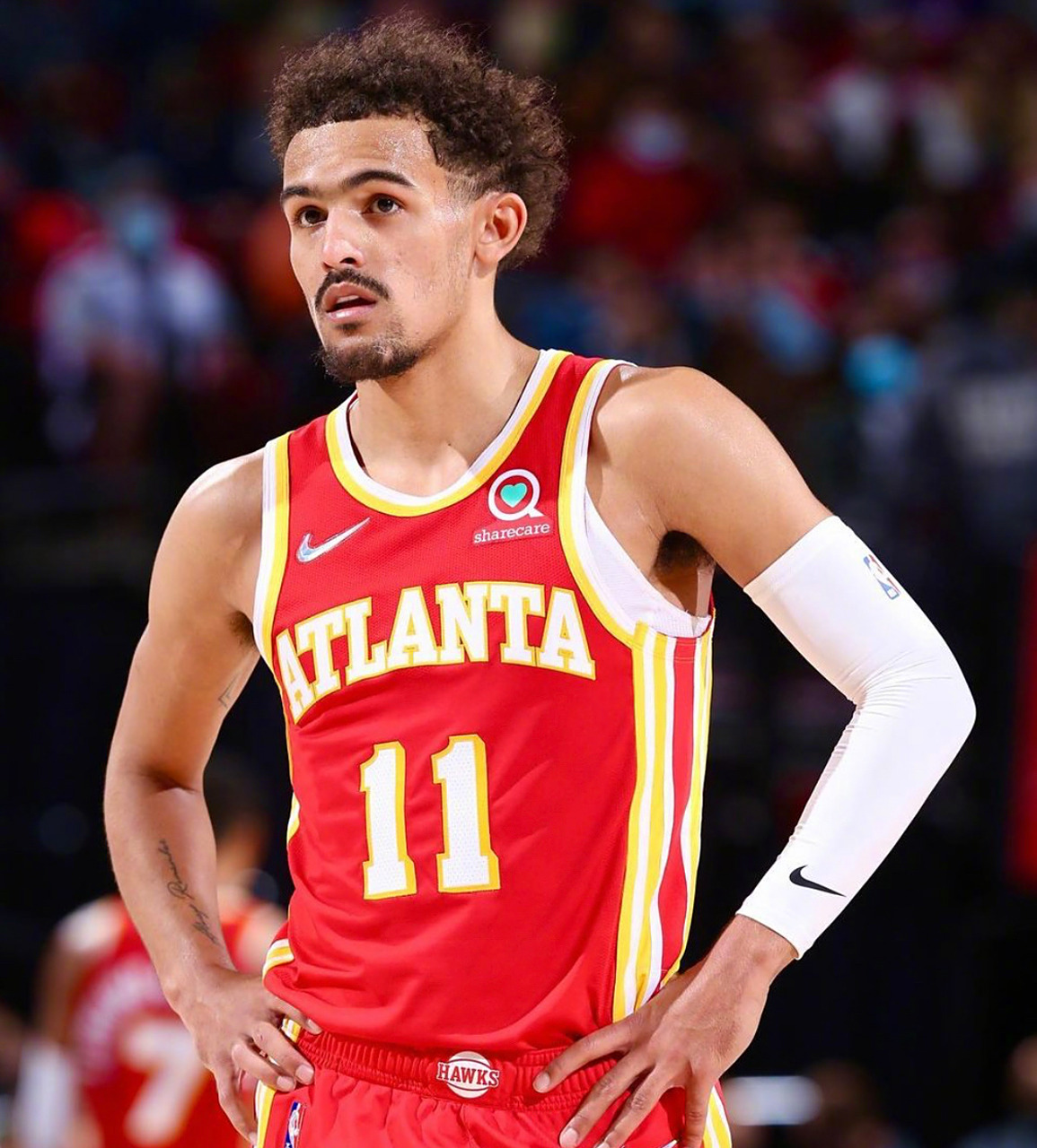 上一次对阵安哥拉：梅西斯卡洛尼替补登场，阿亚拉百场（上次交手安哥拉：梅西、斯卡洛尼替补出场，阿亚拉完成百场）