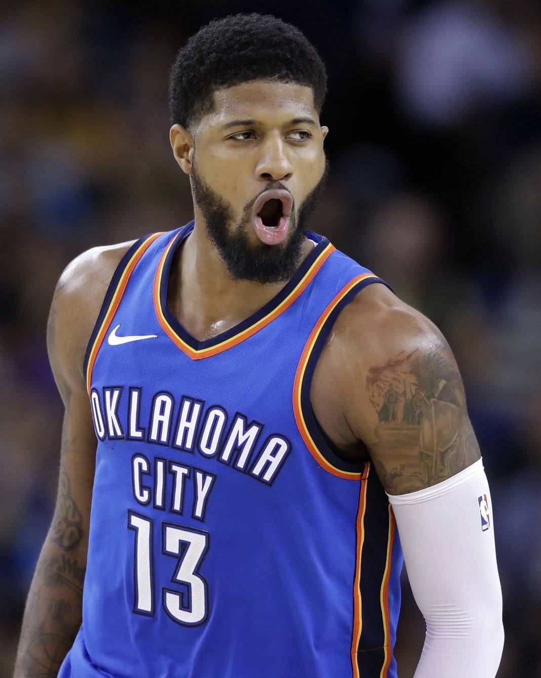 半场战报：皇家奥维耶多0-0奥萨苏纳（半场战况：皇家奥维耶多与奥萨苏纳0-0暂时握手言和）