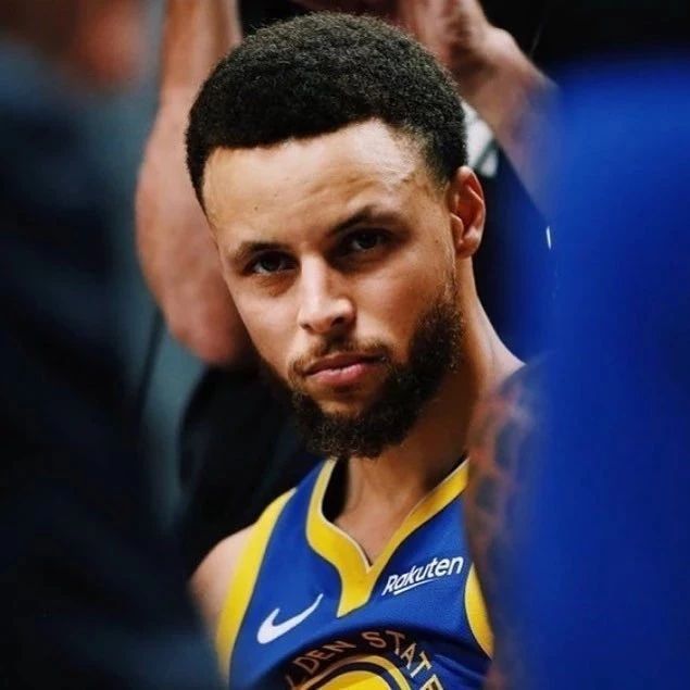 足球欧联杯再次上演进球大战，球迷直呼过瘾（欧联杯再掀进球狂潮，球迷大呼过瘾）