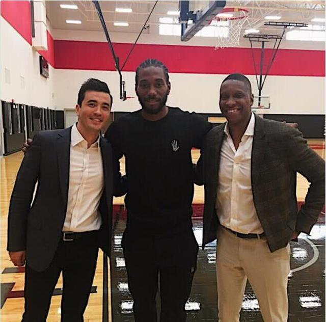 状态火热！布伦森首节8中5得到16分5助攻（火力全开！布伦森首节8投5中砍下16分5助攻）