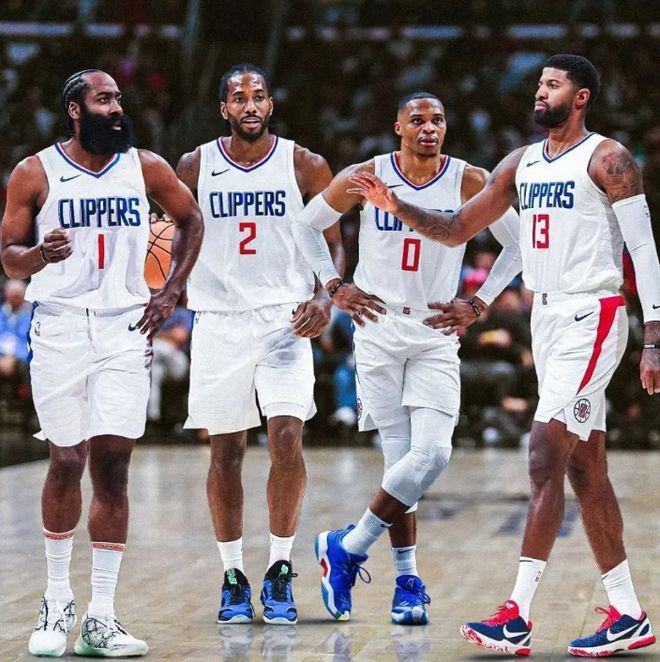 湖人罚球23-36落后马刺，赛季首次少于对手达10次（湖人罚球23比36不及马刺，本季首次比对手少10次）