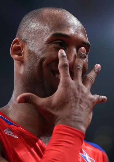 穆勒与梅西交手记录：穆勒正式比赛7胜1负，周末将...（穆勒对梅西交锋史：正式赛7胜1负，周末再度相逢）